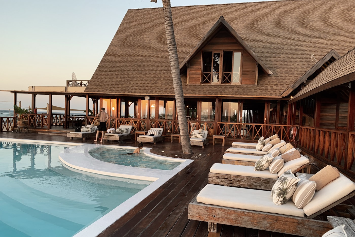 Hotels · Clubs · Residences
